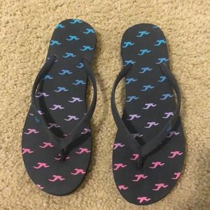 Hollister flip flops